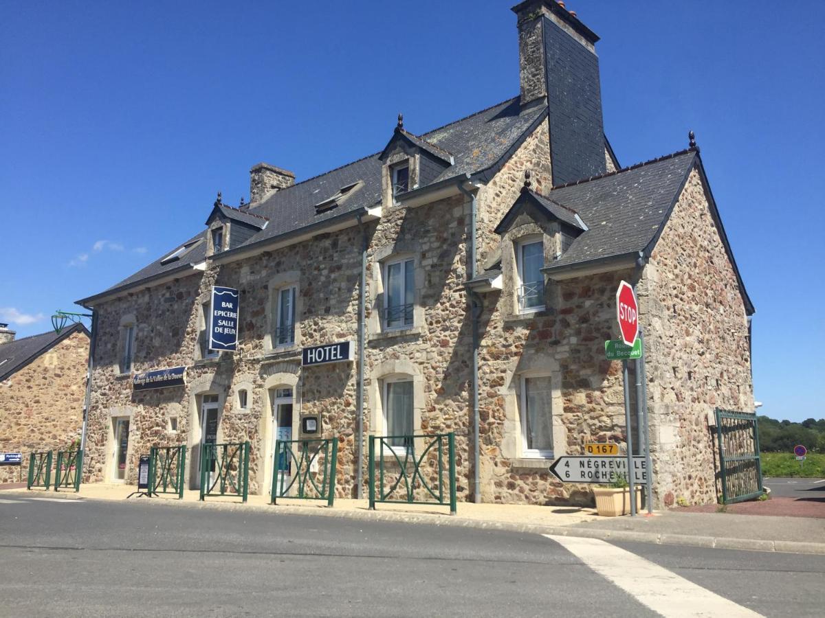 Auberge vallée de la douve L'Etang-Bertrand Exterior foto
